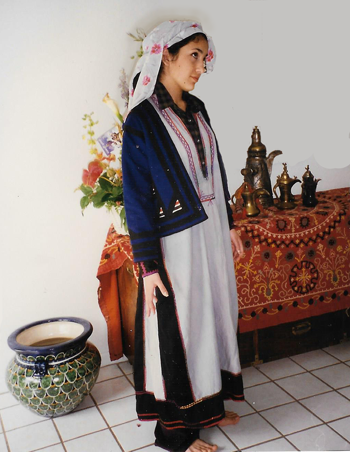 Syria traditional clothing dresses folk Hawran Hawran Weiss-Armush